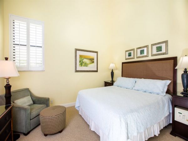 Direct Beachfront Privately Owned Resort Beach Condo