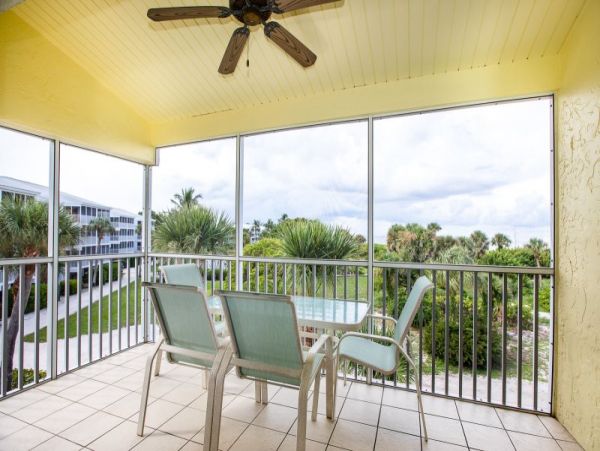 Direct Beachfront Privately Owned Resort Beach Condo