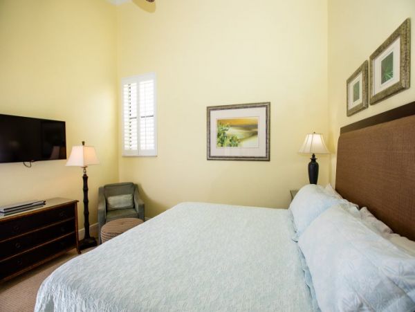 Direct Beachfront Privately Owned Resort Beach Condo