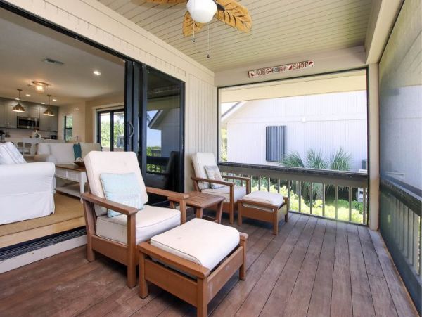 Captiva Two Bedroom Walk to Beach Vacation Home Sleeps Six