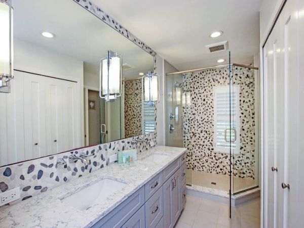Captiva Two Bedroom Walk to Beach Vacation Home Sleeps Six