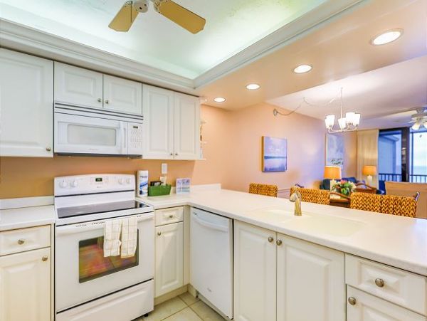 What A Dreamy Beachfront Vacation Condo.