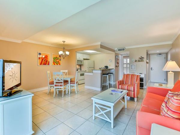 Private Sundial unit does not have full resort access