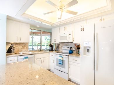 Ground Level 3 Bedroom Home Private Pool Sleeps 6 Guests