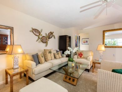 Ground Level 3 Bedroom Home Private Pool Sleeps 6 Guests