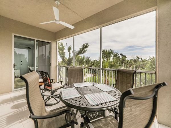 Sanibel Two Bedroom Vacation Condo Sleeps Six Guests