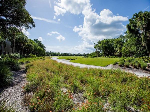 Sanibel Two Bedroom Vacation Condo Sleeps Six Guests