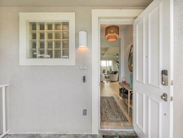 Sanibel Two Bedroom Vacation Condo Sleeps Six Guests