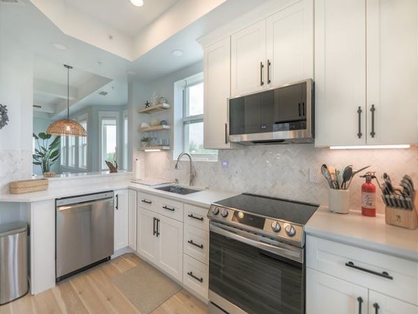 Sanibel Two Bedroom Vacation Condo Sleeps Six Guests