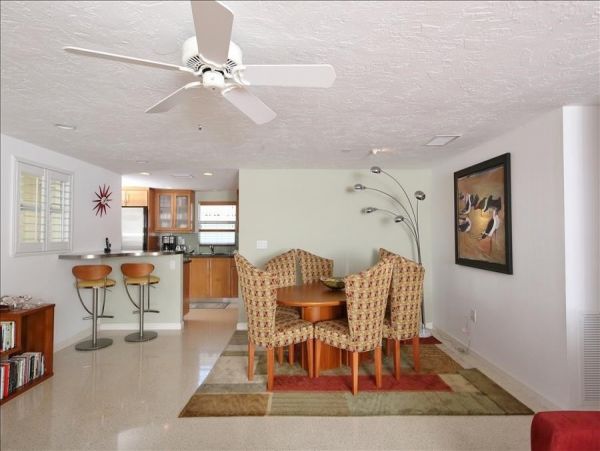 Short Walk to Beach Siesta Key Vacation Home Two Bedroom