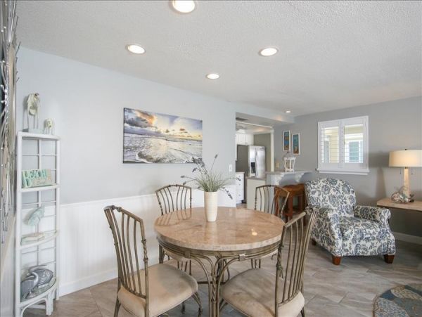 Siesta Key Vacation Condo Two Bedrooms Sleeps Five Guests