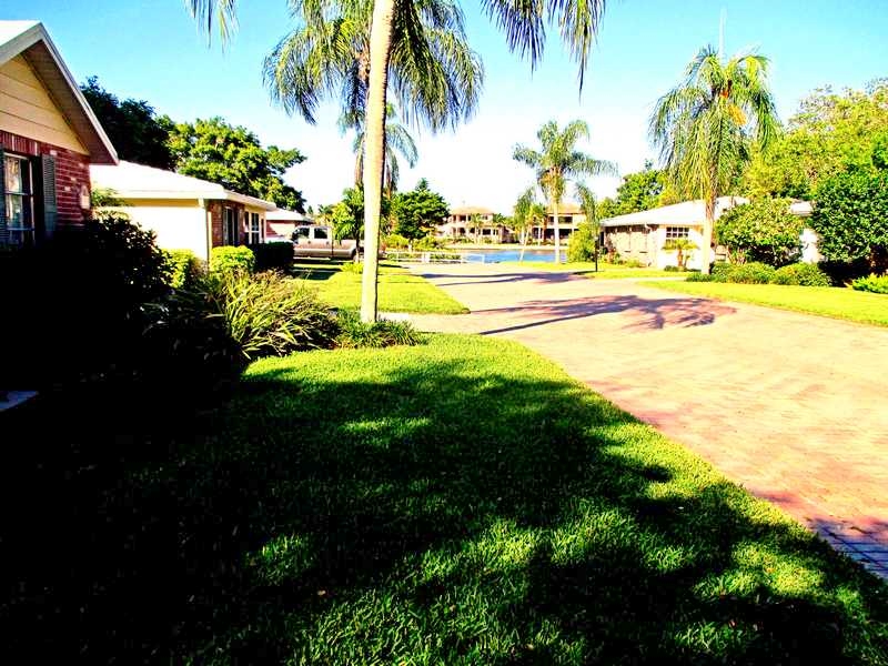 Short Walk to Beach Siesta Key Vacation Villa Two Bedroom Short Walk to Beach Siesta Key Vacation Villa Two Bedroom