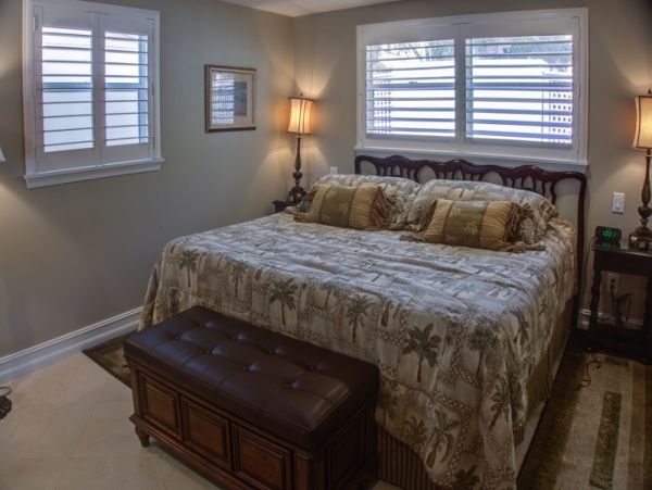 Beachside Condo Perfect Location Short walk to Beach & Steps to the Pool