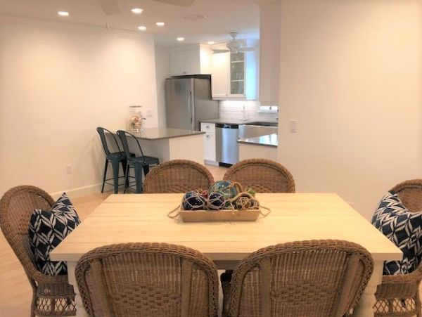 Beachside Vacation Villa in Siesta Key Sleeps  5 Guests