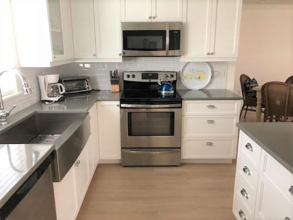 Beachside Vacation Villa in Siesta Key Sleeps  5 Guests
