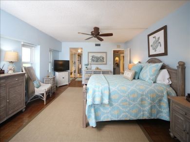 Siesta Key Gulf View 2 Bedroom Condo Walk to Beach Siesta Key Gulf View 2 Bedroom Condo Walk to Beach