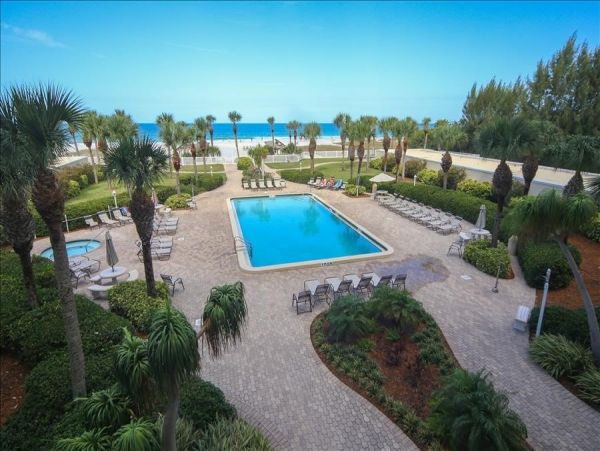 Siesta Key Beautifully Updated One-Bedroom Vacation Retreat
