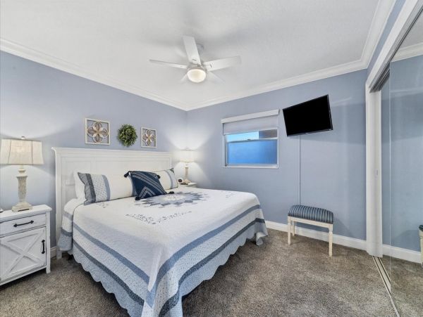 Siesta Key One Bedroom Vacation Condo with Stunning Gulf Views