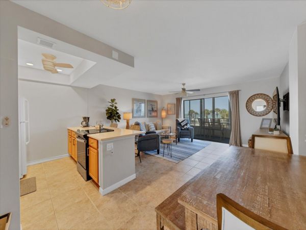 Lovely Siesta Key One Bedroom Vacation Condo