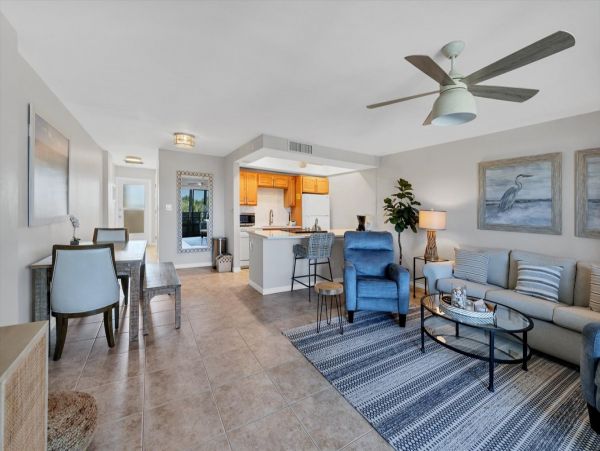 Lovely Siesta Key One Bedroom Vacation Condo