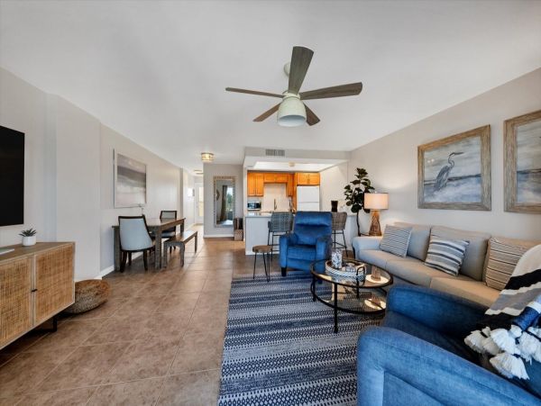 Lovely Siesta Key One Bedroom Vacation Condo
