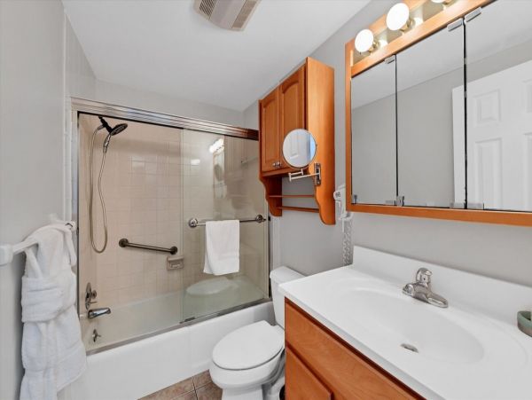 Lovely Siesta Key One Bedroom Vacation Condo