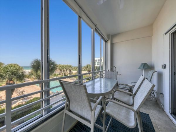 Lovely Siesta Key One Bedroom Vacation Condo
