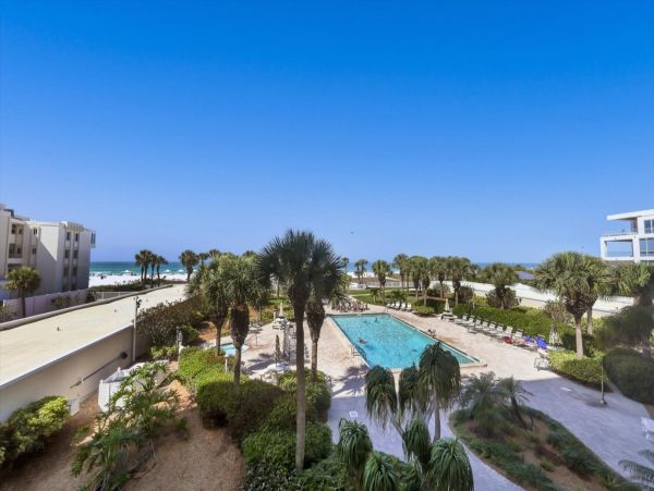 Lovely Siesta Key One Bedroom Vacation Condo