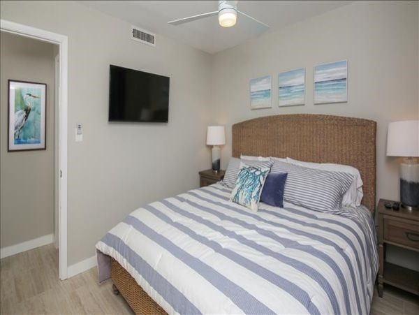One Bedroom Luxury Vacation Rental in Siesta Key