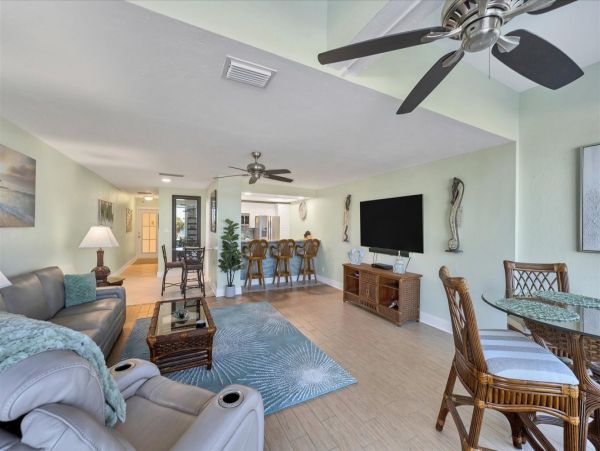Siesta Key Lovely Accommodation Call Today New Arrival
