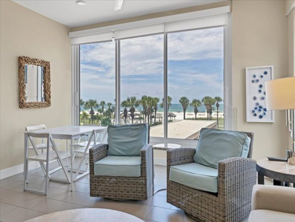 One of the Largest One Bedroom Beach Rentals Siesta Key