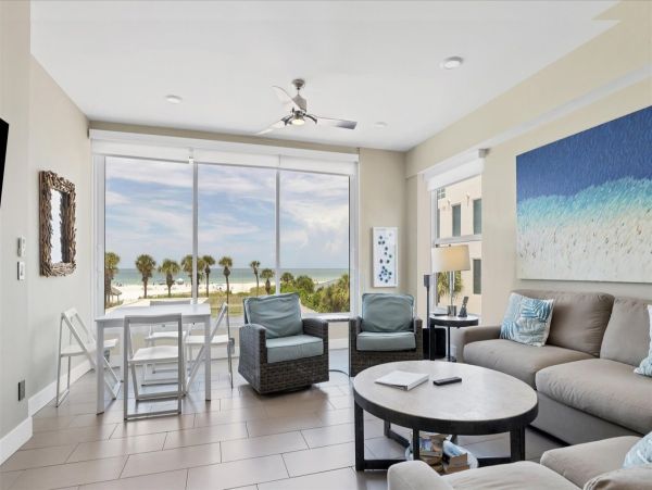 One of the Largest One Bedroom Beach Rentals Siesta Key