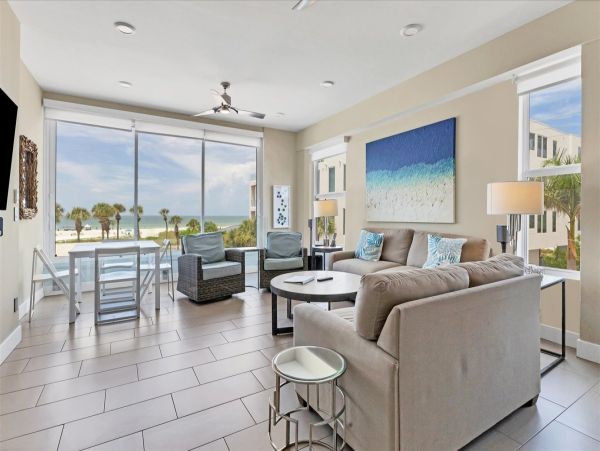 One of the Largest One Bedroom Beach Rentals Siesta Key