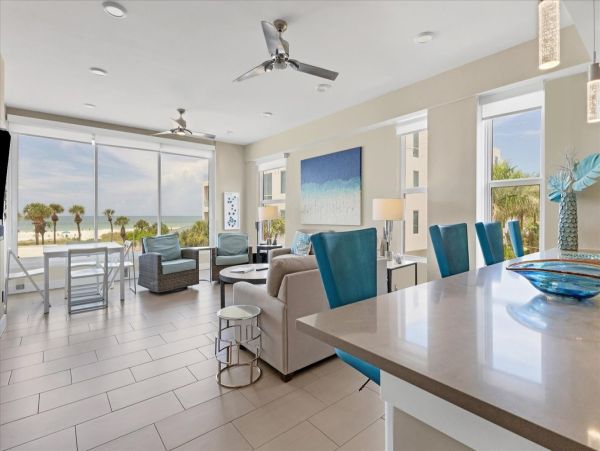One of the Largest One Bedroom Beach Rentals Siesta Key