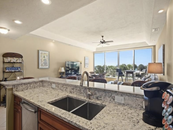 Beach View 1 Bedroom Condo on Siesta Key Beach