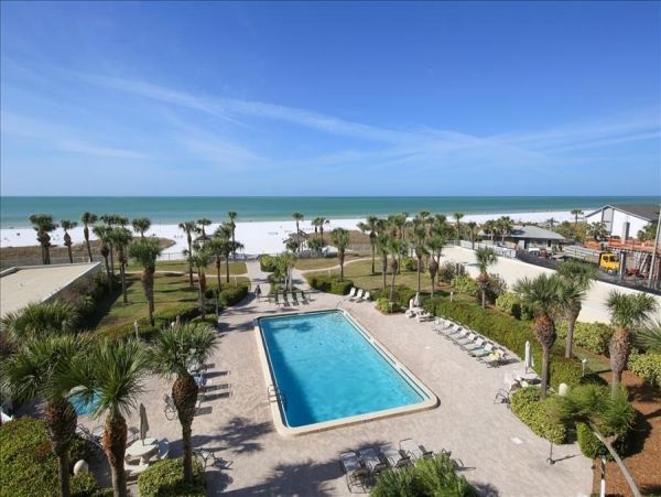 Siesta Key Two Bedroom Vacation Condo Sleeps 4