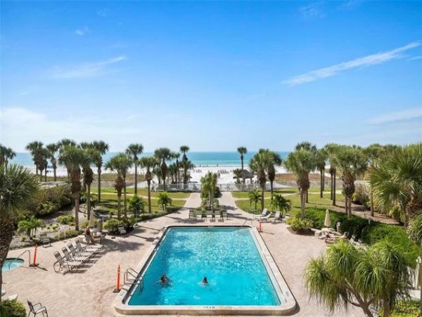 Siesta Key Condo 2 Bedrooms Sleeps 4 Pool & Ocean Views