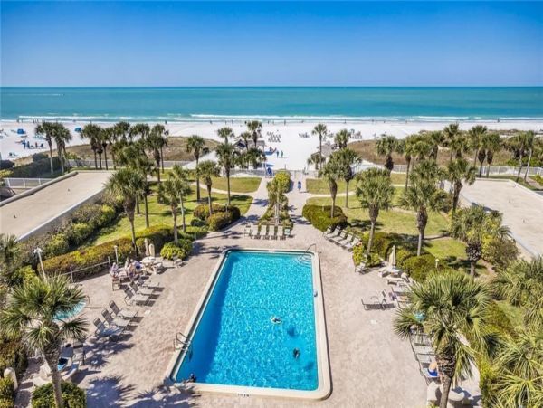Siesta Key Condo 2 Bedrooms Sleeps 4 Pool & Ocean Views