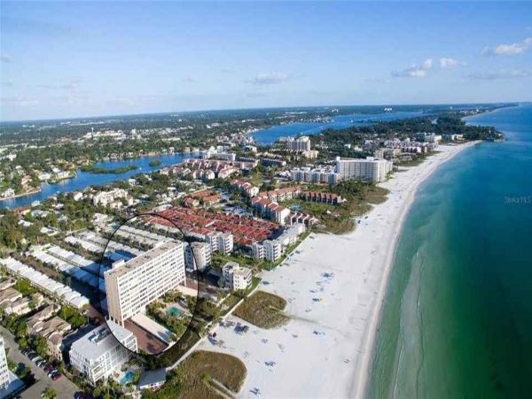 Siesta Key Condo 2 Bedrooms Sleeps 4 Pool & Ocean Views