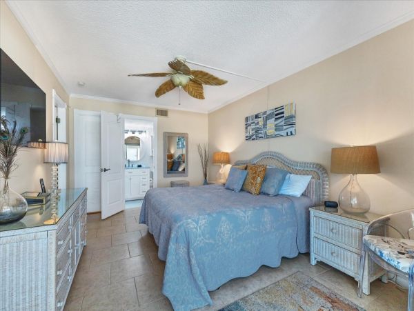 Gulf Front Two Bedroom Siesta Key Vacation Condo