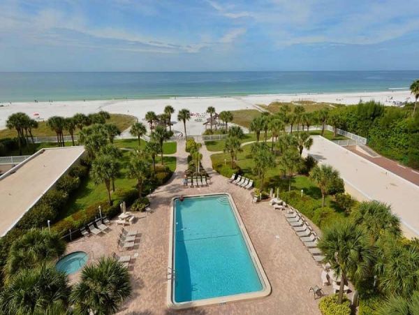 Beachfront 2 Bedroom Siesta Key Condo Sleeps 5 Guests
