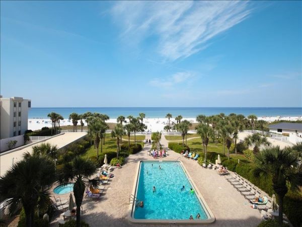 Beachfront 2 Bedroom Siesta Key Condo Sleeps 5 Guests