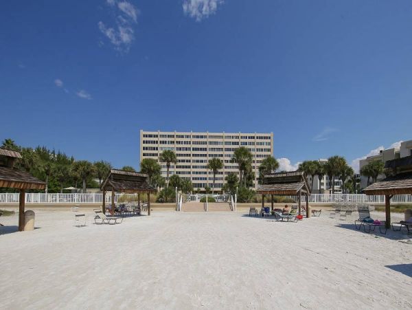 Beachfront 2 Bedroom Siesta Key Condo Sleeps 5 Guests