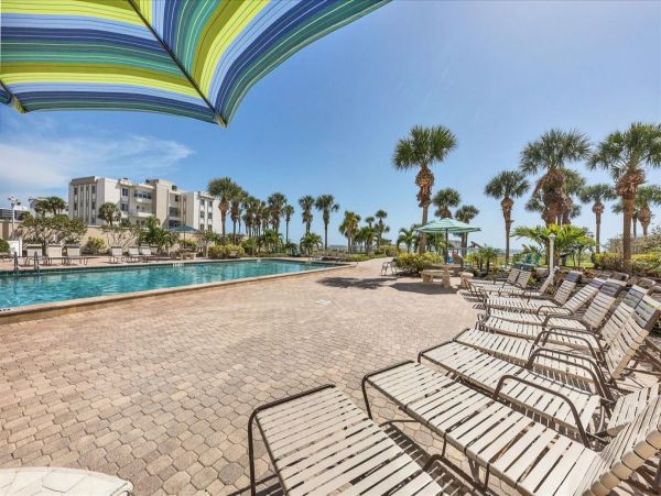 Two Bedroom Siesta Key Beachfront Pool