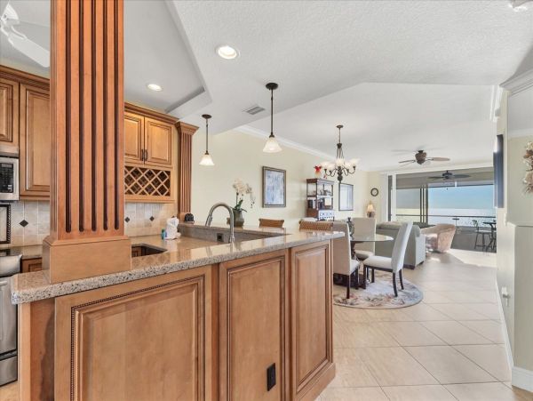 Two Bedroom Siesta Key Beachfront Pool