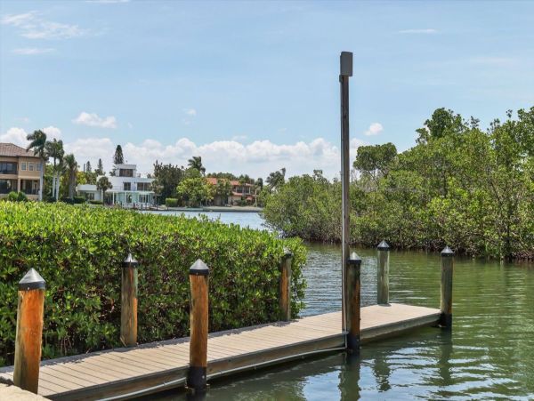 Two Bedroom Siesta Key Beachfront Pool