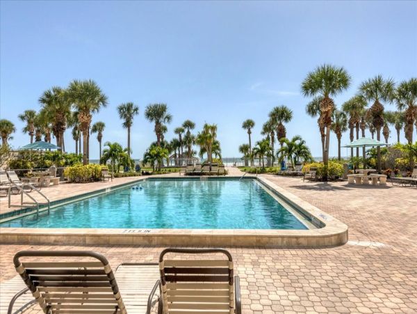 Two Bedroom Siesta Key Beachfront Pool