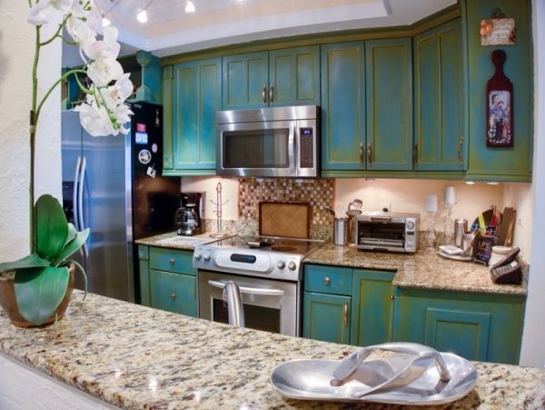 Gulf Views Siesta Key Vacation 2-Bedroom Condo Right on the Beach!