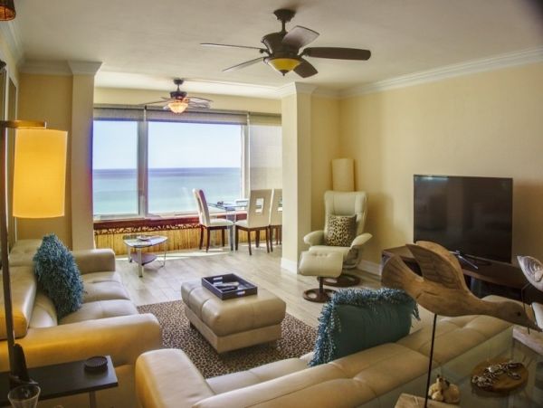 Gulf Views Siesta Key Vacation 2-Bedroom Condo Right on the Beach!