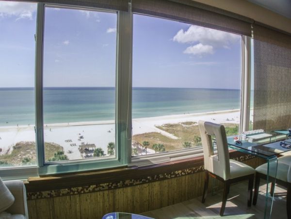 Gulf Views Siesta Key Vacation 2-Bedroom Condo Right on the Beach!
